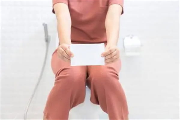 渝北试管婴儿囊胚移植后白带增多，如何应对？