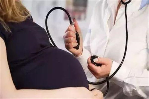 渝北试管备孕妈妈遇到血压偏高，还能做试管婴儿吗？